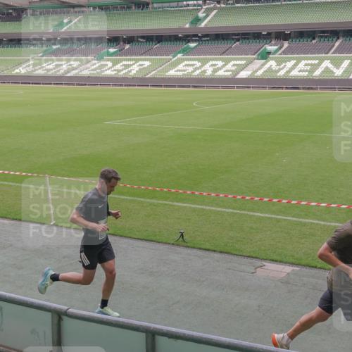 13.09.2026 - 21. swb-Marathon Bremen Michael Burmester http://msf.ph/oto/10308864 13.09.2026 12:41:36 Laufen im Stadion 126, 371, 603, 640, 650, 671, 735, 744, 862, 912, 957, 1136, 1336, 1381, 1411, 1571, 1614, 1667, 1797, 1822, 1850, 1860, 1862, 1901, 1930, 1950, 2094, 2986, 3368, 3624, 4381, 4399, 4795, 4936, 5672, 6198, 6201, 6264, 6929, 6991, 7141, 7671, 8065, 8383, 8394, 9065, 9329, 13224, 277, 346, 466, 658, 895, 901, 1090, 1118, 1248, 1320, 1323, 1385, 1472, 1587, 1604, 1717, 1751, 1754, 1911, 2141, 2352, 2585, 2670, 3080, 3606, 5160, 5163, 6112, 7650, 8729 meine-sportfotos.de
