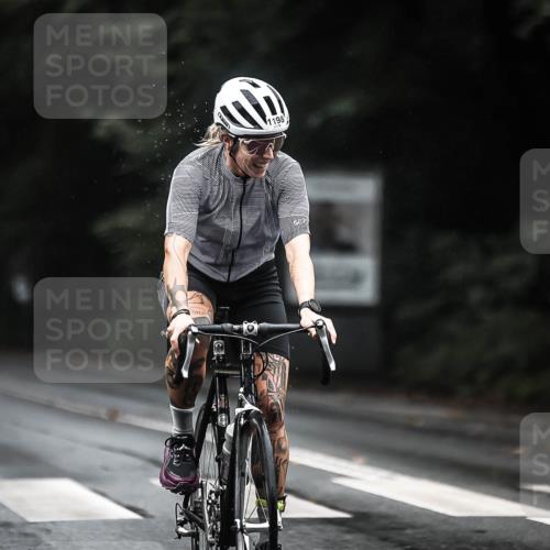 13.09.2026 - Stadtparktriathlon H.Heesch http://msf.ph/oto/10308866 13.09.2026 12:48:44 Radfahren 1198, 1241, 1265 meine-sportfotos.de