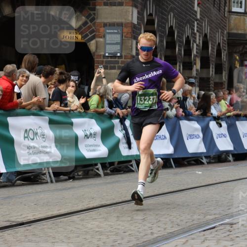 13.09.2026 - 21. swb-Marathon Bremen Strokosch-Dieckow http://msf.ph/oto/10308887 13.09.2026 13:02:40 Ziel 9583, 1381, 1850, 1862, 6918, 7265 meine-sportfotos.de