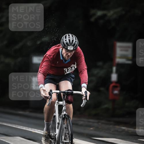 13.09.2026 - Stadtparktriathlon H.Heesch http://msf.ph/oto/10308904 13.09.2026 12:48:47 Radfahren 1198, 1241, 1265 meine-sportfotos.de
