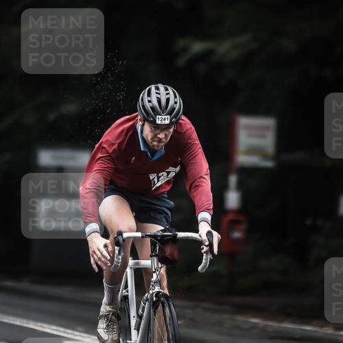 13.09.2026 - Stadtparktriathlon H.Heesch http://msf.ph/oto/10308914 13.09.2026 12:48:47 Radfahren 1198, 1241, 1265 meine-sportfotos.de