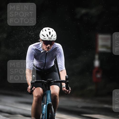 13.09.2026 - Stadtparktriathlon H.Heesch http://msf.ph/oto/10308941 13.09.2026 11:42:00 Radfahren 730, 771, 792, 814, 820 meine-sportfotos.de