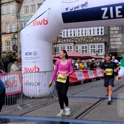 13.09.2026 - 21. swb-Marathon Bremen Tim E. http://msf.ph/oto/10308945 13.09.2026 10:52:11 Ziel 10162, 10183, 10218, 10281, 10467, 10641, 11273, 11277, 11285, 11376, 11542, 11555, 11685, 11733, 11777, 11784, 11869, 11877, 11962, 12349 meine-sportfotos.de