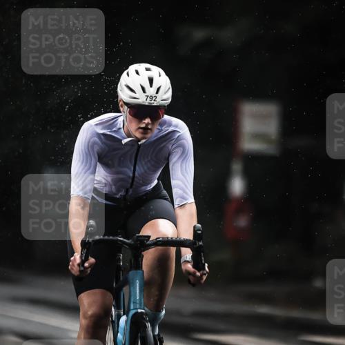 13.09.2026 - Stadtparktriathlon H.Heesch http://msf.ph/oto/10308946 13.09.2026 11:42:00 Radfahren 730, 771, 792, 814, 820 meine-sportfotos.de