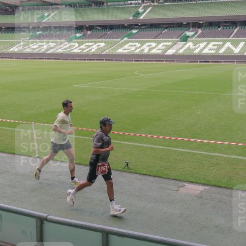 13.09.2026 - 21. swb-Marathon Bremen Michael Burmester http://msf.ph/oto/10308953 13.09.2026 12:41:51 Laufen im Stadion 126, 371, 603, 640, 650, 671, 735, 744, 912, 957, 1009, 1136, 1336, 1381, 1411, 1571, 1614, 1619, 1667, 1797, 1822, 1850, 1860, 1862, 1930, 2094, 2207, 2986, 3368, 3624, 4399, 4795, 4936, 5672, 5828, 6198, 6201, 6264, 6929, 6991, 7141, 8065, 8311, 8383, 8394, 9065, 9120, 9329, 13224, 277, 346, 466, 658, 895, 901, 1090, 1118, 1248, 1320, 1323, 1472, 1576, 1587, 1604, 1717, 1751, 1754, 1911, 2141, 2352, 2585, 2670, 3080, 3606, 5160, 5163, 5912, 6112, 7650 meine-sportfotos.de