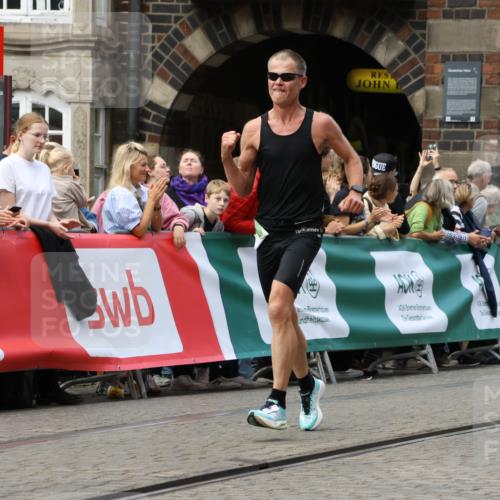 13.09.2026 - 21. swb-Marathon Bremen Strokosch-Dieckow http://msf.ph/oto/10308955 13.09.2026 13:02:48 Ziel 3609, 7841, 1381, 1862, 6918, 7265, 8319, 8325, 8331 meine-sportfotos.de