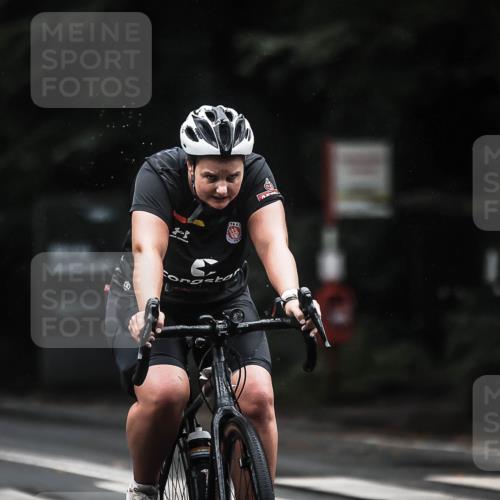13.09.2026 - Stadtparktriathlon H.Heesch http://msf.ph/oto/10308962 13.09.2026 12:48:54 Radfahren 1131, 1135, 1205, 1234, 1263 meine-sportfotos.de
