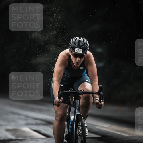13.09.2026 - Stadtparktriathlon H.Heesch http://msf.ph/oto/10309010 13.09.2026 11:42:02 Radfahren 771, 792, 814, 820, 927 meine-sportfotos.de