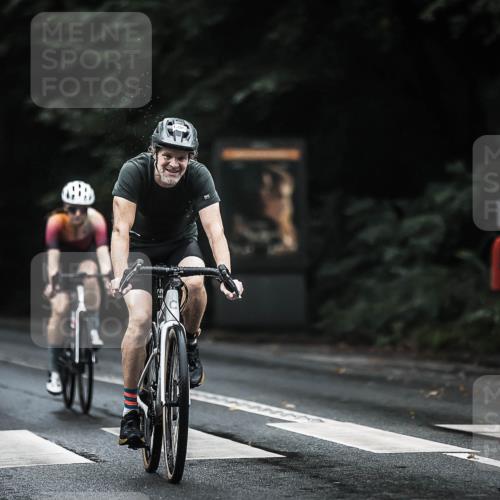 13.09.2026 - Stadtparktriathlon H.Heesch http://msf.ph/oto/10309014 13.09.2026 12:48:57 Radfahren 1069, 1099, 1131, 1135, 1205, 1234, 1263 meine-sportfotos.de