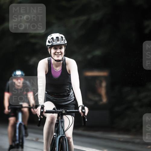 13.09.2026 - Stadtparktriathlon H.Heesch http://msf.ph/oto/10309040 13.09.2026 12:48:59 Radfahren 1069, 1099, 1116, 1131, 1135, 1205, 1234, 1263 meine-sportfotos.de