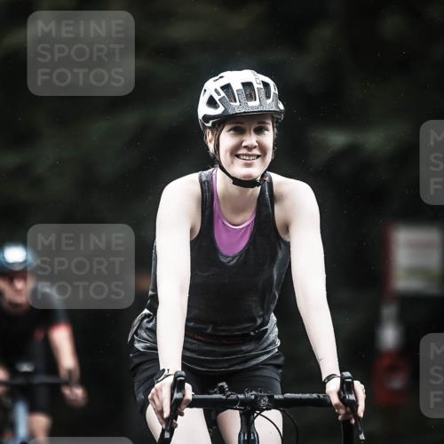 13.09.2026 - Stadtparktriathlon H.Heesch http://msf.ph/oto/10309063 13.09.2026 12:49:00 Radfahren 1069, 1093, 1099, 1116, 1131, 1135, 1205, 1234, 1263 meine-sportfotos.de