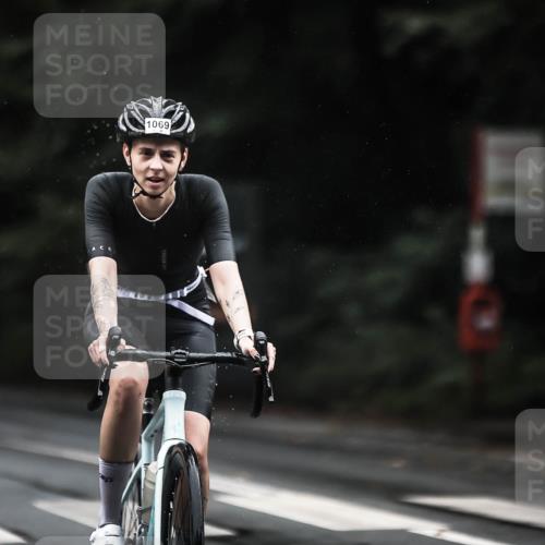 13.09.2026 - Stadtparktriathlon H.Heesch http://msf.ph/oto/10309123 13.09.2026 12:49:03 Radfahren 1069, 1093, 1099, 1116, 1131, 1205, 1234, 1263, 1283 meine-sportfotos.de