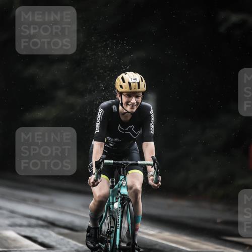 13.09.2026 - Stadtparktriathlon H.Heesch http://msf.ph/oto/10309179 13.09.2026 11:42:11 Radfahren 728, 746, 793, 820, 888, 927 meine-sportfotos.de