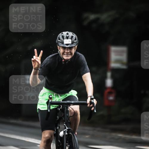 13.09.2026 - Stadtparktriathlon H.Heesch http://msf.ph/oto/10309180 13.09.2026 12:49:06 Radfahren 1069, 1093, 1099, 1116, 1118, 1234, 1283 meine-sportfotos.de