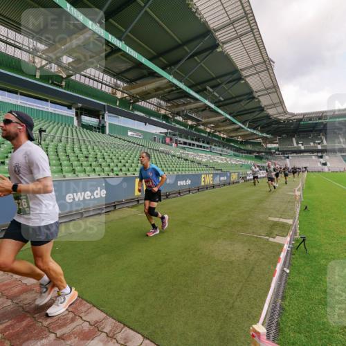13.09.2026 - 21. swb-Marathon Bremen Michael Burmester http://msf.ph/oto/10309209 13.09.2026 13:05:30 Laufen im Stadion 109, 178, 217, 244, 287, 323, 394, 430, 454, 534, 536, 565, 578, 613, 647, 784, 891, 900, 1073, 1239, 1243, 1274, 1307, 1308, 1373, 1380, 1456, 1533, 1581, 1627, 1656, 1687, 1780, 1914, 1932, 1941, 2023, 2076, 2089, 2126, 2241, 2244, 2265, 2301, 2310, 2355, 2369, 2393, 2430, 2452, 2464, 2602, 2723, 2742, 2764, 2867, 2872, 2891, 2910, 2919, 2957, 2959, 2985, 3028, 3030, 3055, 3217, 3278, 3320, 3343, 3419, 3425, 3444, 3485, 3521, 3796, 3909 meine-sportfotos.de