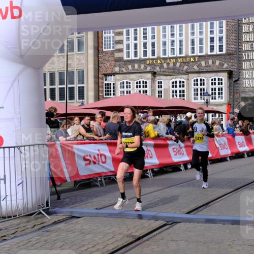 13.09.2026 - 21. swb-Marathon Bremen Tim E. http://msf.ph/oto/10309237 13.09.2026 10:52:30 Ziel 10588, 11371, 11487, 11610, 11877, 12319, 13578 meine-sportfotos.de