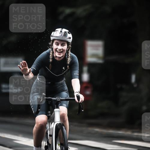 13.09.2026 - Stadtparktriathlon H.Heesch http://msf.ph/oto/10309246 13.09.2026 12:49:09 Radfahren 1093, 1116, 1118, 1253, 1283 meine-sportfotos.de