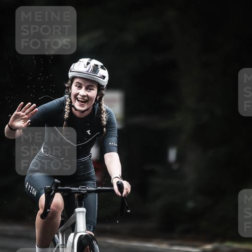 13.09.2026 - Stadtparktriathlon H.Heesch http://msf.ph/oto/10309253 13.09.2026 12:49:09 Radfahren 1093, 1116, 1118, 1253, 1283 meine-sportfotos.de