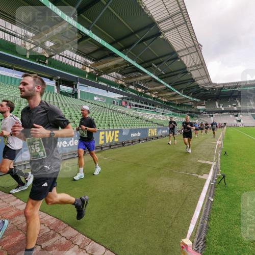 13.09.2026 - 21. swb-Marathon Bremen Michael Burmester http://msf.ph/oto/10309271 13.09.2026 13:05:38 Laufen im Stadion 109, 178, 217, 244, 287, 303, 323, 394, 430, 454, 534, 536, 565, 578, 613, 647, 784, 891, 900, 1073, 1239, 1243, 1274, 1307, 1308, 1365, 1373, 1380, 1456, 1533, 1574, 1581, 1627, 1656, 1687, 1780, 1823, 1909, 1914, 1932, 1941, 2023, 2076, 2089, 2126, 2241, 2244, 2265, 2301, 2310, 2355, 2369, 2393, 2430, 2452, 2464, 2602, 2723, 2742, 2764, 2867, 2872, 2910, 2919, 2957, 2959, 2985, 3028, 3030, 3055, 3217, 3278, 3320, 3343, 3419, 3444, 3485, 3521, 3796, 3909 meine-sportfotos.de