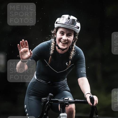 13.09.2026 - Stadtparktriathlon H.Heesch http://msf.ph/oto/10309272 13.09.2026 12:49:10 Radfahren 1093, 1116, 1118, 1253, 1283 meine-sportfotos.de