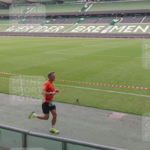 13.09.2026 - 21. swb-Marathon Bremen Michael Burmester http://msf.ph/oto/10309274 13.09.2026 12:42:33 Laufen im Stadion 439, 749, 1009, 1223, 1224, 1411, 1562, 1619, 1667, 1712, 1745, 1797, 1822, 1850, 1862, 1879, 1921, 2094, 2207, 2651, 2683, 2986, 3251, 3368, 3584, 3624, 3688, 4096, 4399, 4795, 4847, 5316, 5663, 5672, 5828, 6198, 6264, 6359, 6929, 6991, 7141, 8065, 8311, 8383, 8394, 8689, 8749, 8994, 9065, 9120, 9200, 9533, 277, 346, 807, 895, 901, 1118, 1248, 1320, 1323, 1472, 1576, 1587, 1604, 1717, 1751, 1911, 2141, 2352, 2670, 3080, 3606, 5160, 5163, 5912, 6112, 7650 meine-sportfotos.de
