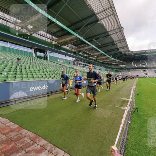 13.09.2026 - 21. swb-Marathon Bremen Michael Burmester http://msf.ph/oto/10309309 13.09.2026 13:05:43 Laufen im Stadion 109, 178, 217, 244, 287, 303, 323, 394, 430, 454, 536, 565, 578, 613, 647, 784, 891, 900, 1073, 1239, 1243, 1274, 1307, 1308, 1365, 1373, 1380, 1456, 1533, 1574, 1581, 1627, 1656, 1687, 1780, 1823, 1909, 1914, 1932, 1941, 2023, 2076, 2089, 2126, 2241, 2244, 2265, 2275, 2301, 2310, 2355, 2356, 2369, 2393, 2430, 2452, 2464, 2602, 2723, 2742, 2764, 2867, 2872, 2902, 2910, 2919, 2957, 2959, 2985, 3028, 3030, 3055, 3217, 3278, 3320, 3343, 3419, 3444, 3485, 3521, 3796, 3909 meine-sportfotos.de