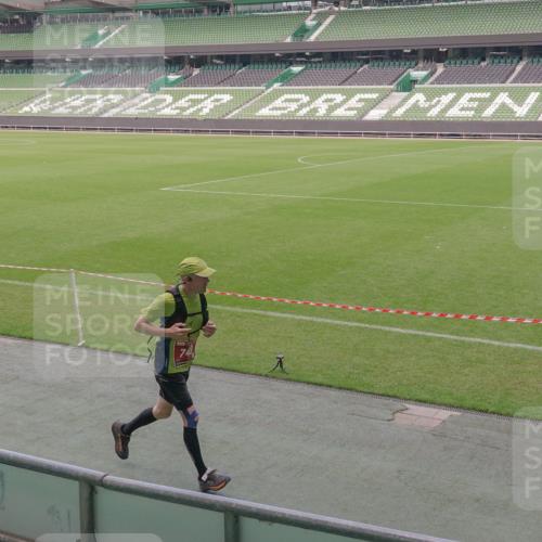 13.09.2026 - 21. swb-Marathon Bremen Michael Burmester http://msf.ph/oto/10309345 13.09.2026 12:42:39 Laufen im Stadion 439, 749, 819, 1009, 1223, 1224, 1411, 1562, 1619, 1667, 1712, 1745, 1797, 1822, 1850, 1862, 1879, 1921, 2094, 2207, 2651, 2683, 3251, 3368, 3584, 3624, 3688, 4096, 4399, 4795, 4847, 5316, 5663, 5672, 5828, 6198, 6264, 6359, 6929, 6991, 7141, 8311, 8383, 8394, 8689, 8749, 8994, 9120, 9153, 9200, 9533, 9849, 277, 346, 453, 807, 901, 1118, 1248, 1320, 1323, 1472, 1576, 1587, 1717, 1751, 1911, 2141, 2352, 3080, 3606, 5160, 5163, 5912, 6112, 7650 meine-sportfotos.de