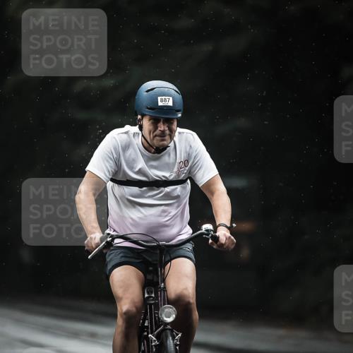 13.09.2026 - Stadtparktriathlon H.Heesch http://msf.ph/oto/10309351 13.09.2026 11:42:17 Radfahren 728, 746, 793, 887, 888 meine-sportfotos.de