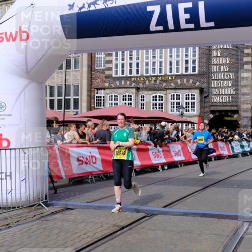 13.09.2026 - 21. swb-Marathon Bremen Tim E. http://msf.ph/oto/10309353 13.09.2026 10:52:33 Ziel 10588, 11371, 11487, 11610, 12319, 13578 meine-sportfotos.de