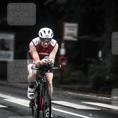 13.09.2026 - Stadtparktriathlon H.Heesch http://msf.ph/oto/10309356 13.09.2026 12:49:14 Radfahren 1118, 1253, 1283 meine-sportfotos.de
