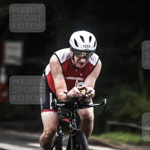 13.09.2026 - Stadtparktriathlon H.Heesch http://msf.ph/oto/10309380 13.09.2026 12:49:15 Radfahren 1118, 1253, 1283 meine-sportfotos.de