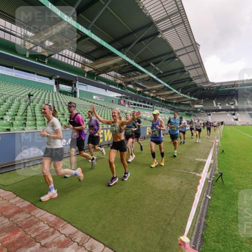 13.09.2026 - 21. swb-Marathon Bremen Michael Burmester http://msf.ph/oto/10309447 13.09.2026 13:05:57 Laufen im Stadion 109, 178, 217, 244, 287, 303, 310, 323, 372, 394, 430, 454, 536, 565, 578, 613, 647, 784, 891, 900, 1073, 1083, 1205, 1239, 1243, 1274, 1307, 1308, 1365, 1373, 1380, 1437, 1456, 1533, 1545, 1574, 1581, 1627, 1656, 1687, 1780, 1823, 1848, 1909, 1914, 1932, 1941, 2023, 2076, 2089, 2126, 2241, 2244, 2265, 2275, 2301, 2310, 2355, 2356, 2393, 2430, 2452, 2464, 2602, 2707, 2723, 2742, 2764, 2867, 2902, 2910, 2919, 2957, 2959, 2985, 3030, 3055, 3217, 3278, 3320, 3343, 3419, 3444, 3485 meine-sportfotos.de