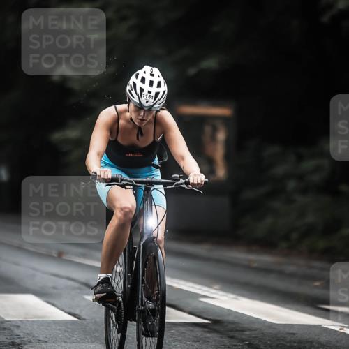 13.09.2026 - Stadtparktriathlon H.Heesch http://msf.ph/oto/10309457 13.09.2026 12:49:26 Radfahren 1145, 1151, 1196 meine-sportfotos.de