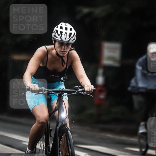 13.09.2026 - Stadtparktriathlon H.Heesch http://msf.ph/oto/10309478 13.09.2026 12:49:26 Radfahren 1145, 1151, 1196 meine-sportfotos.de