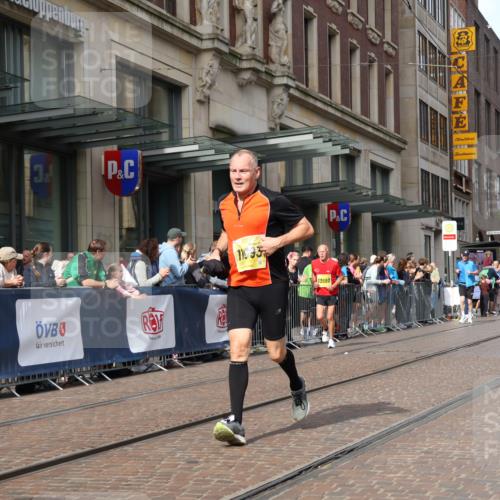 13.09.2026 - 21. swb-Marathon Bremen Strokosch-Dieckow http://msf.ph/oto/10309570 13.09.2026 10:54:43 Ziel 10555, 10646, 10901, 11001, 11620, 11631, 11860, 11889, 11908, 11976, 12313, 12800, 13592, 10067, 10146, 10410, 10589, 10608, 10631, 10704, 10765, 10884, 11039, 11040, 11174, 11389, 11569, 11593, 11874, 12038, 12265, 12328, 12467, 12519, 12800, 13526 meine-sportfotos.de