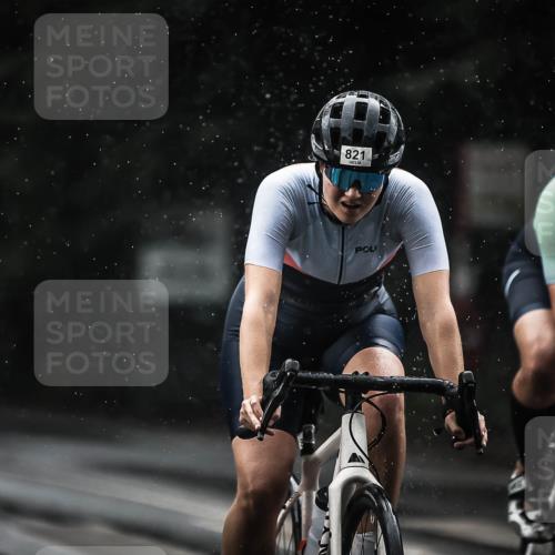 13.09.2026 - Stadtparktriathlon H.Heesch http://msf.ph/oto/10309579 13.09.2026 11:42:32 Radfahren 722, 778, 821, 862, 878, 879, 920, 941 meine-sportfotos.de