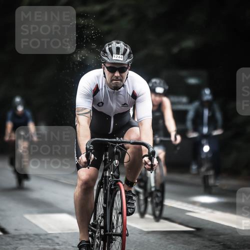 13.09.2026 - Stadtparktriathlon H.Heesch http://msf.ph/oto/10309581 13.09.2026 12:49:35 Radfahren 1086, 1147, 1184, 1196, 1244, 1284 meine-sportfotos.de