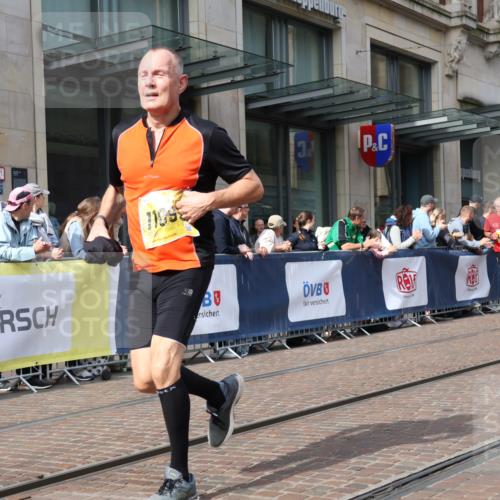 13.09.2026 - 21. swb-Marathon Bremen Strokosch-Dieckow http://msf.ph/oto/10309593 13.09.2026 10:54:44 Ziel 10555, 10646, 10901, 11001, 11620, 11631, 11860, 11889, 11908, 11976, 12201, 12313, 13592, 10067, 10146, 10410, 10589, 10608, 10631, 10704, 10765, 10884, 11039, 11040, 11174, 11389, 11569, 11593, 11874, 12038, 12265, 12328, 12467, 12519, 12800, 13526 meine-sportfotos.de