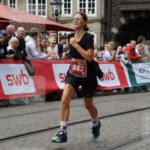 13.09.2026 - 21. swb-Marathon Bremen Strokosch-Dieckow http://msf.ph/oto/10309594 13.09.2026 13:03:22 Ziel 1381, 1862, 7265, 8319, 8325, 8331, 8756, 9200, 1372, 1950, 3092, 5024, 5719, 7715 meine-sportfotos.de