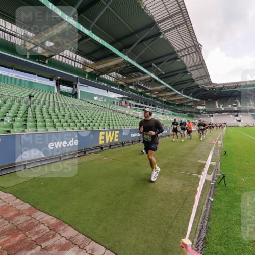 13.09.2026 - 21. swb-Marathon Bremen Michael Burmester http://msf.ph/oto/10309636 13.09.2026 13:06:24 Laufen im Stadion 109, 156, 217, 244, 287, 303, 310, 323, 372, 394, 430, 454, 536, 578, 613, 647, 716, 784, 831, 891, 900, 922, 1073, 1083, 1205, 1243, 1274, 1308, 1365, 1369, 1380, 1437, 1533, 1545, 1574, 1581, 1627, 1823, 1848, 1871, 1909, 1914, 1932, 1938, 2076, 2089, 2090, 2126, 2219, 2241, 2244, 2265, 2275, 2301, 2310, 2355, 2356, 2393, 2440, 2464, 2602, 2699, 2707, 2721, 2742, 2764, 2818, 2902, 2911, 2959, 2960, 2985, 3030, 3055, 3278, 3444, 3485 meine-sportfotos.de