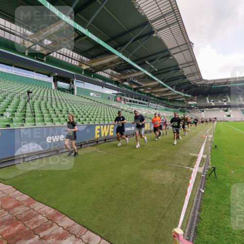 13.09.2026 - 21. swb-Marathon Bremen Michael Burmester http://msf.ph/oto/10309653 13.09.2026 13:06:26 Laufen im Stadion 109, 156, 217, 244, 287, 303, 310, 323, 372, 394, 430, 454, 536, 578, 613, 647, 716, 784, 831, 891, 900, 922, 1073, 1083, 1205, 1243, 1274, 1308, 1365, 1369, 1380, 1437, 1533, 1545, 1574, 1581, 1627, 1823, 1848, 1871, 1909, 1914, 1932, 1938, 2076, 2089, 2090, 2126, 2219, 2241, 2244, 2265, 2275, 2301, 2310, 2318, 2355, 2356, 2393, 2440, 2464, 2602, 2699, 2707, 2721, 2742, 2764, 2818, 2902, 2911, 2959, 2960, 2985, 3030, 3055, 3278, 3444, 3485 meine-sportfotos.de