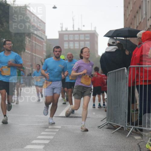 13.09.2026 - Kiel Lauf Markus Tischler http://msf.ph/oto/10309664 13.09.2026 10:34:41 Fleethörn 1003, 1477, 44, 39, 9201 meine-sportfotos.de