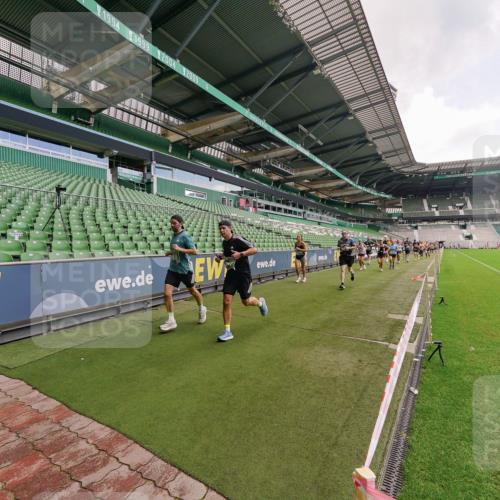 13.09.2026 - 21. swb-Marathon Bremen Michael Burmester http://msf.ph/oto/10309721 13.09.2026 13:06:33 Laufen im Stadion 109, 132, 156, 217, 244, 287, 303, 310, 323, 372, 394, 430, 454, 536, 578, 613, 647, 716, 784, 831, 834, 891, 900, 922, 1073, 1083, 1189, 1205, 1243, 1274, 1308, 1365, 1369, 1380, 1437, 1533, 1545, 1574, 1581, 1823, 1848, 1871, 1909, 1926, 1938, 2070, 2076, 2089, 2090, 2219, 2241, 2244, 2265, 2275, 2301, 2310, 2318, 2355, 2356, 2393, 2440, 2464, 2602, 2699, 2707, 2721, 2731, 2742, 2764, 2818, 2902, 2911, 2960, 2985, 3030, 3055, 3278, 3444, 3485 meine-sportfotos.de