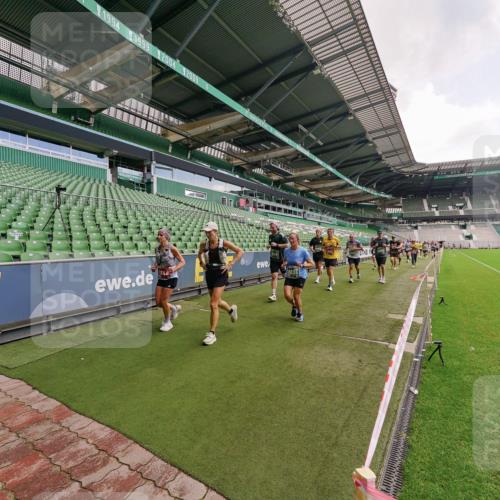 13.09.2026 - 21. swb-Marathon Bremen Michael Burmester http://msf.ph/oto/10309737 13.09.2026 13:06:38 Laufen im Stadion 109, 132, 156, 217, 244, 287, 303, 310, 323, 372, 394, 430, 454, 578, 607, 613, 647, 716, 784, 831, 834, 846, 891, 900, 922, 1073, 1083, 1189, 1205, 1243, 1274, 1308, 1365, 1369, 1380, 1387, 1437, 1533, 1545, 1574, 1581, 1600, 1823, 1841, 1848, 1871, 1909, 1926, 1938, 2070, 2076, 2090, 2219, 2241, 2244, 2265, 2275, 2301, 2310, 2318, 2355, 2356, 2393, 2440, 2464, 2699, 2707, 2721, 2731, 2742, 2755, 2764, 2818, 2902, 2911, 2960, 2985, 3030, 3055, 3278, 3444, 3485 meine-sportfotos.de