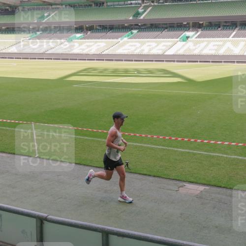 13.09.2026 - 21. swb-Marathon Bremen Michael Burmester http://msf.ph/oto/10309738 13.09.2026 12:43:24 Laufen im Stadion 439, 623, 678, 749, 819, 969, 1009, 1223, 1224, 1372, 1498, 1562, 1619, 1712, 1745, 1770, 1862, 1879, 1921, 2098, 2207, 2651, 2683, 3251, 3368, 3500, 3584, 3688, 4096, 4739, 4847, 4904, 5143, 5199, 5316, 5369, 5601, 5663, 5672, 5776, 5828, 6359, 6579, 6929, 6991, 7141, 7170, 7841, 7950, 8311, 8383, 8394, 8689, 8749, 8850, 8994, 9120, 9153, 9200, 9233, 9533, 9849, 126, 453, 603, 640, 671, 735, 807, 862, 912, 1136, 1248, 1472, 1576, 1587, 1717, 1751, 5163, 5912 meine-sportfotos.de