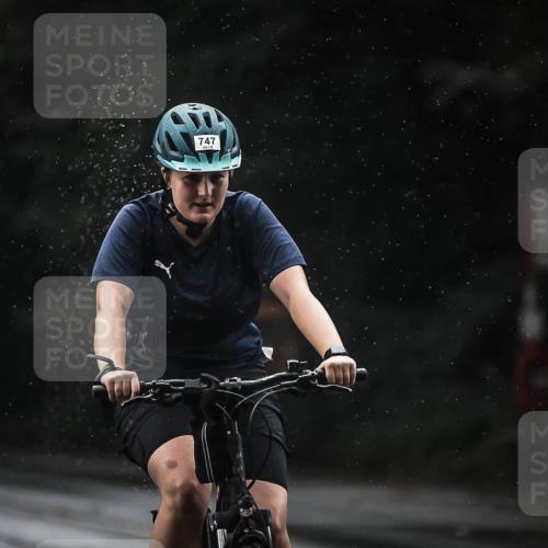 13.09.2026 - Stadtparktriathlon H.Heesch http://msf.ph/oto/10309755 13.09.2026 11:42:46 Radfahren 747, 892, 919 meine-sportfotos.de