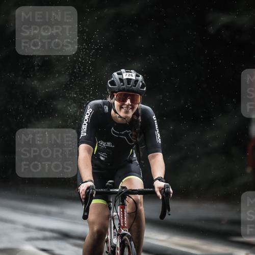 13.09.2026 - Stadtparktriathlon H.Heesch http://msf.ph/oto/10309768 13.09.2026 11:42:56 Radfahren 726, 729, 822 meine-sportfotos.de