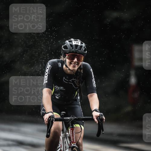 13.09.2026 - Stadtparktriathlon H.Heesch http://msf.ph/oto/10309773 13.09.2026 11:42:57 Radfahren 726, 729, 822 meine-sportfotos.de