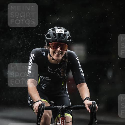 13.09.2026 - Stadtparktriathlon H.Heesch http://msf.ph/oto/10309794 13.09.2026 11:42:57 Radfahren 726, 729, 822 meine-sportfotos.de