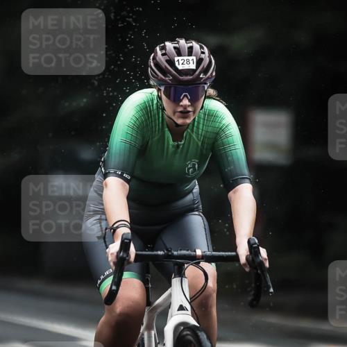 13.09.2026 - Stadtparktriathlon H.Heesch http://msf.ph/oto/10309816 13.09.2026 12:49:47 Radfahren 1070, 1085, 1161, 1281 meine-sportfotos.de